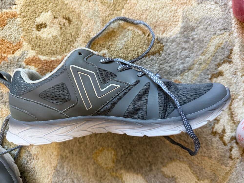 Vionic Brisk Miles Active Sneaker in Grey Mesh